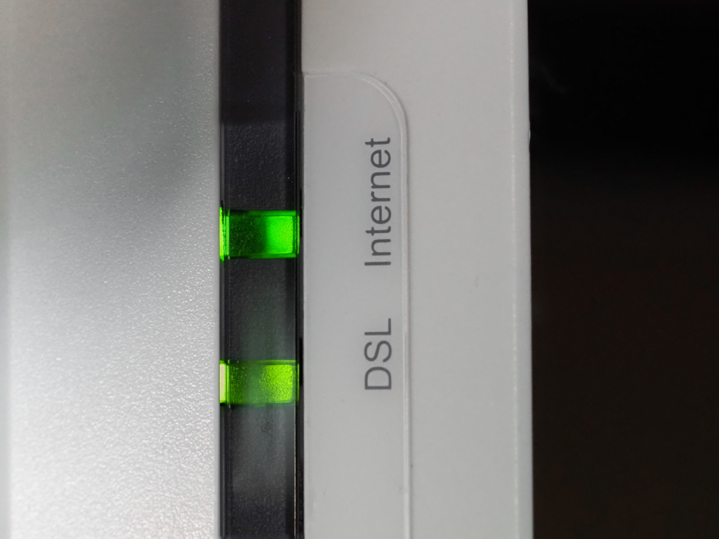 Help! My TV Not Connecting to Internet: Easy Fixes When Your Modem Is All Green