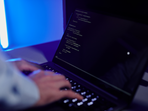 Navigating Connectivity Woes: How IT Heroes Resolve Windows Can't Get the Network Settings from the Router in Biotech Companies