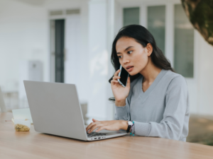 Help! A Customer Calls Complaining Their Laptop Won't Start: How IT Technical Support Can Save the Day